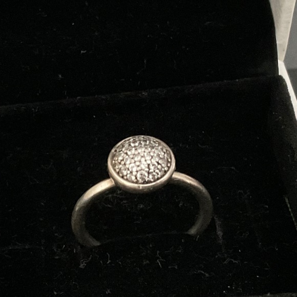 Pandora silver ring with CZ stones - Picture 2 of 4